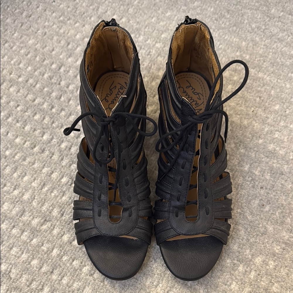 Black Strappy Women's Shoes